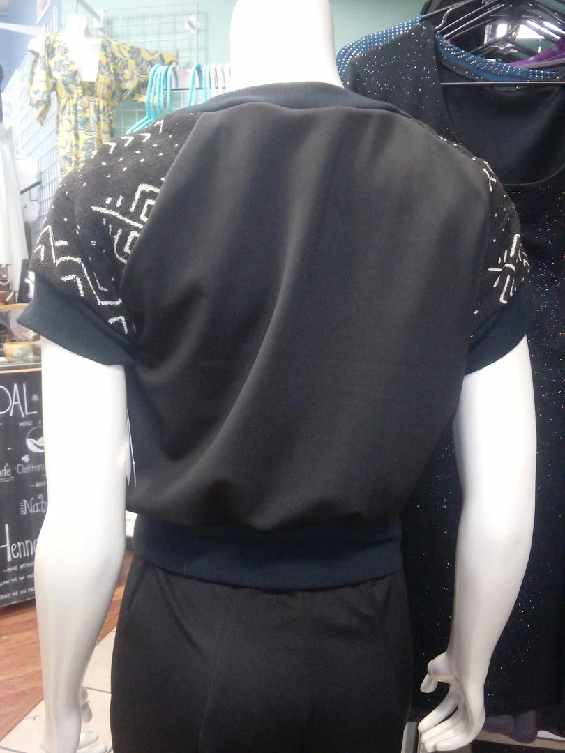 Tidal Cool Mudcloth Raglan Pullover In Black And White Tops And Ponchos