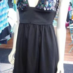 Tidal Cool Dresses Flirty Gunmetal Sequin Cocktail Dress With Sequin Skirt And Plunge Neckline