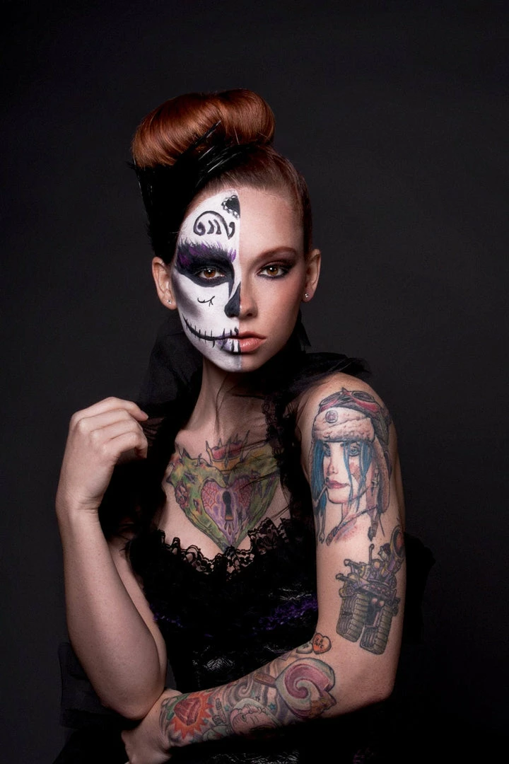 Tidal Cool Black Brocade Corset With Purple And Black Lace Trim