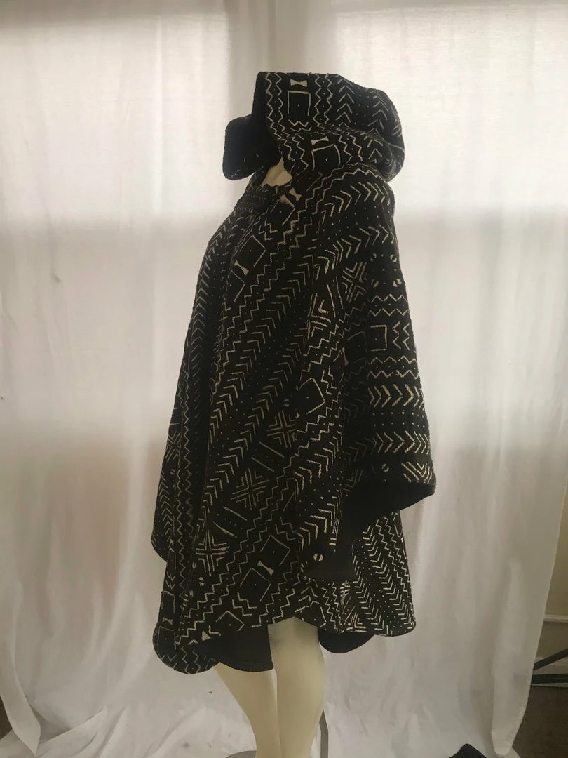 Tidal Cool Long African Mudcloth Cape With Hood In Black And White