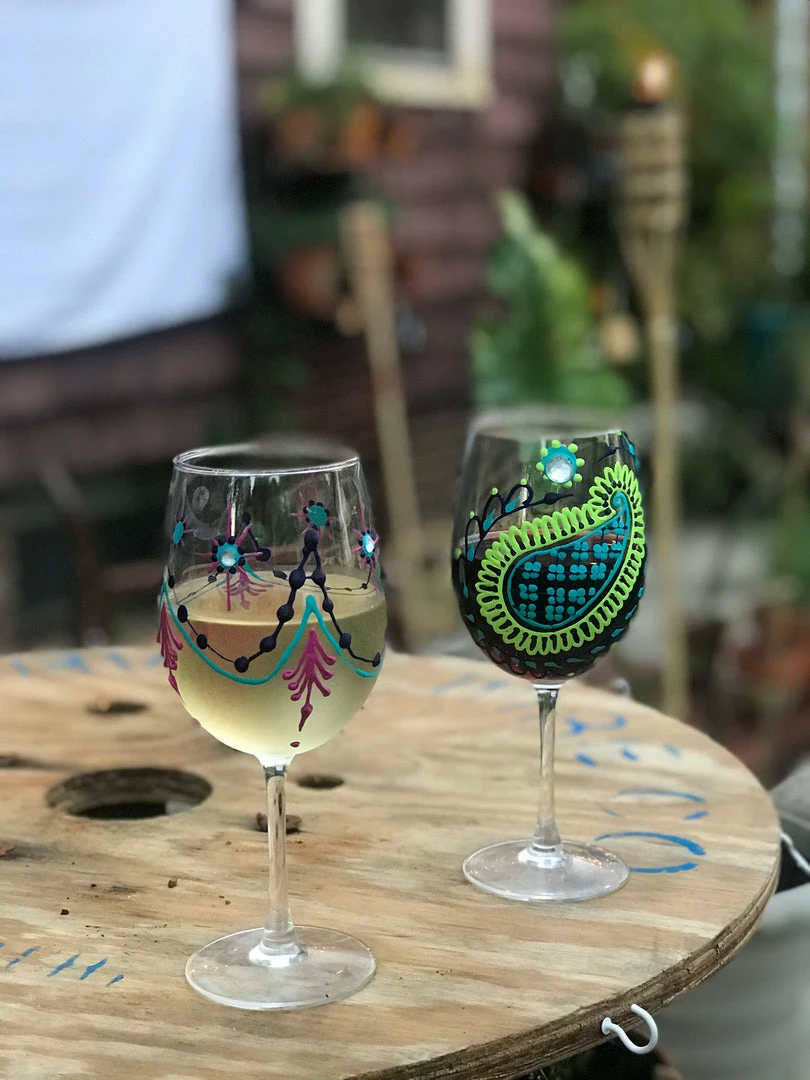 Tidal Cool Hand Painted Wine Glasses In Colorful Henna Design Henna Art And Decor
